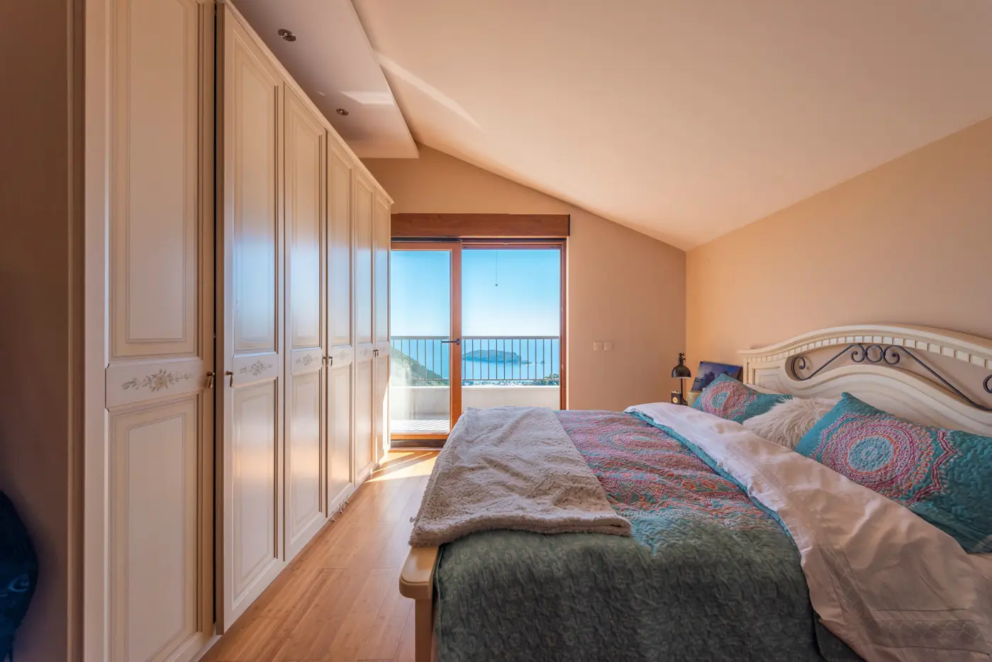 Stone villa with pool and panoramic sea view, Markovići, Budva