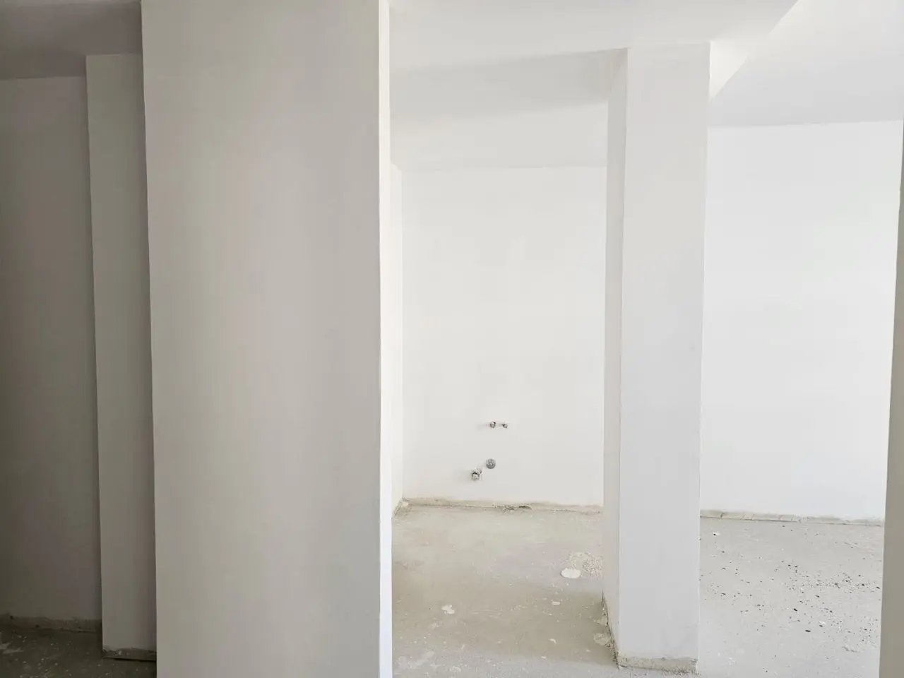 First Line Apartment For Sale In Saranda Albania