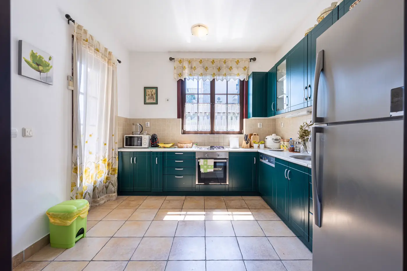 Villa in a complex on the first line to the sea, Kostanjica, Kotor