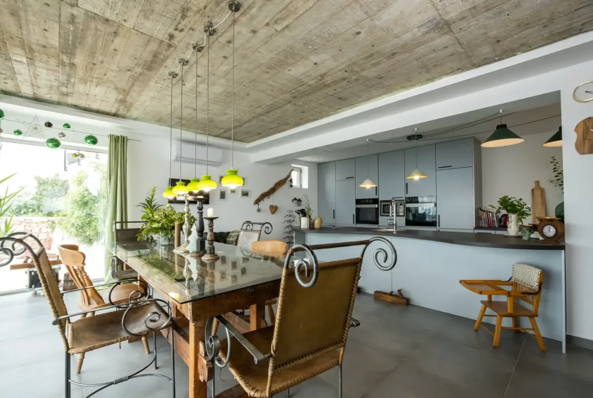 Estate of three villas with swimming pool, Klinci, Herceg Novi