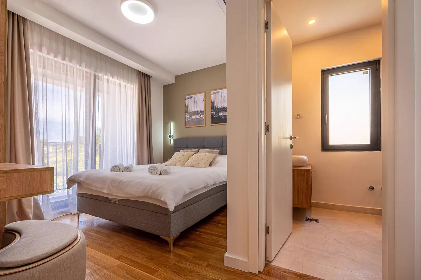 New villa with 4 bedrooms and swimming pool, Tivat, Mrcevac