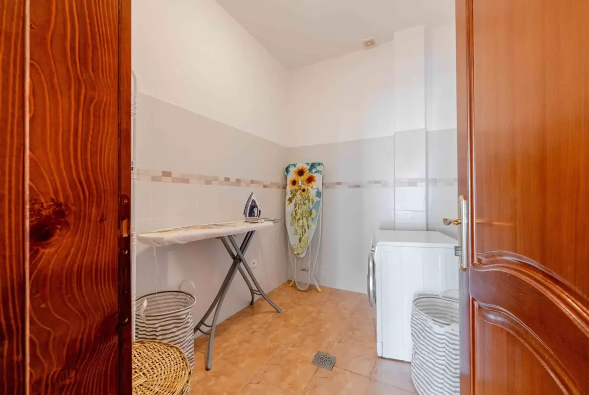 Beachfront villa with a private pool, Utjeha, Bar