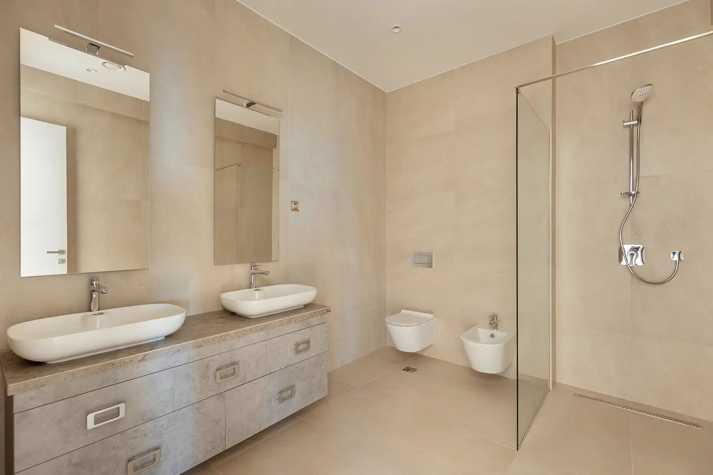 A unique villa with a panoramic view of the sea and Porto Montenegro, Tivat