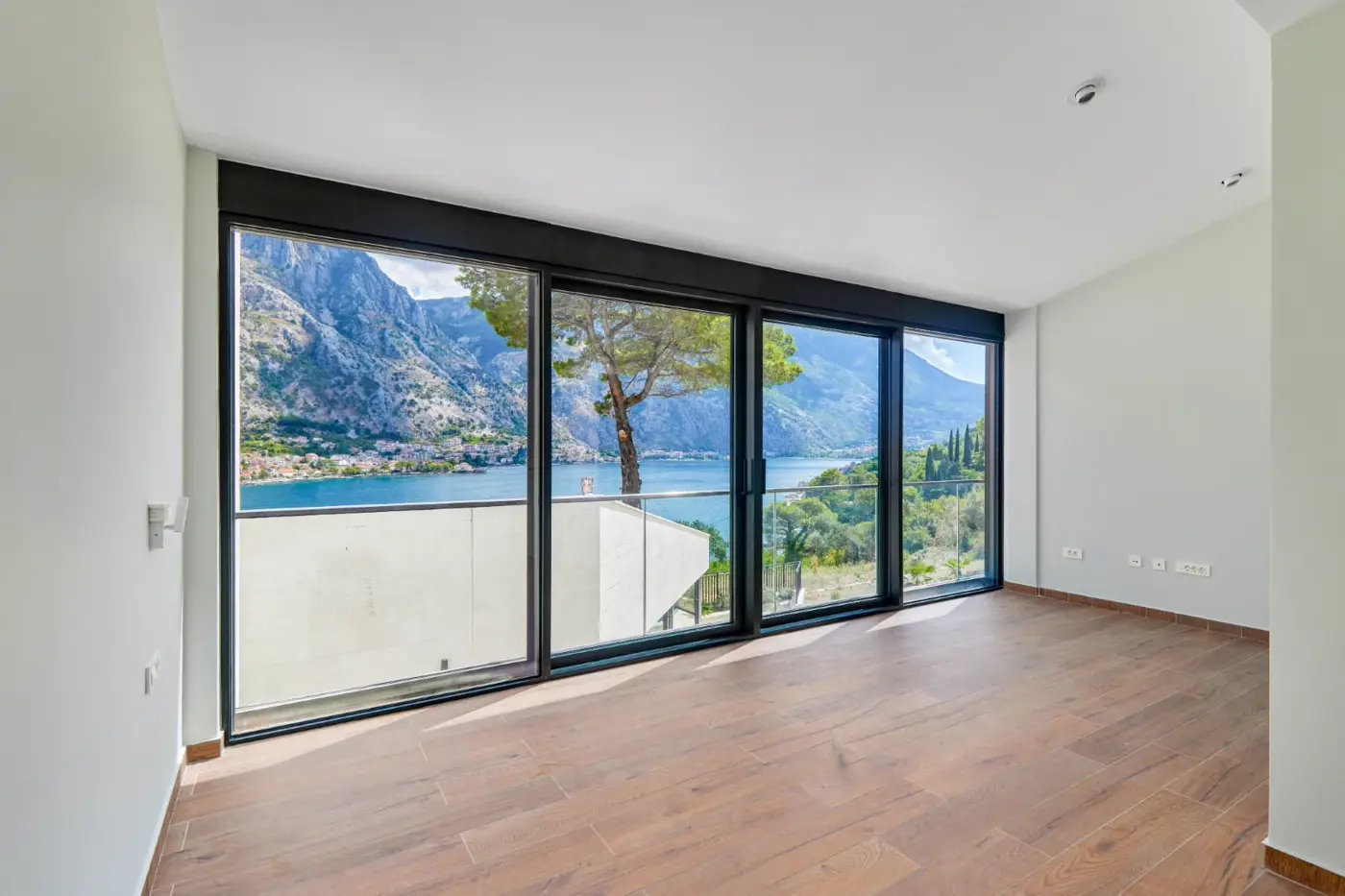 Contemporary villa with pool and bay view, Prčanj, Kotor
