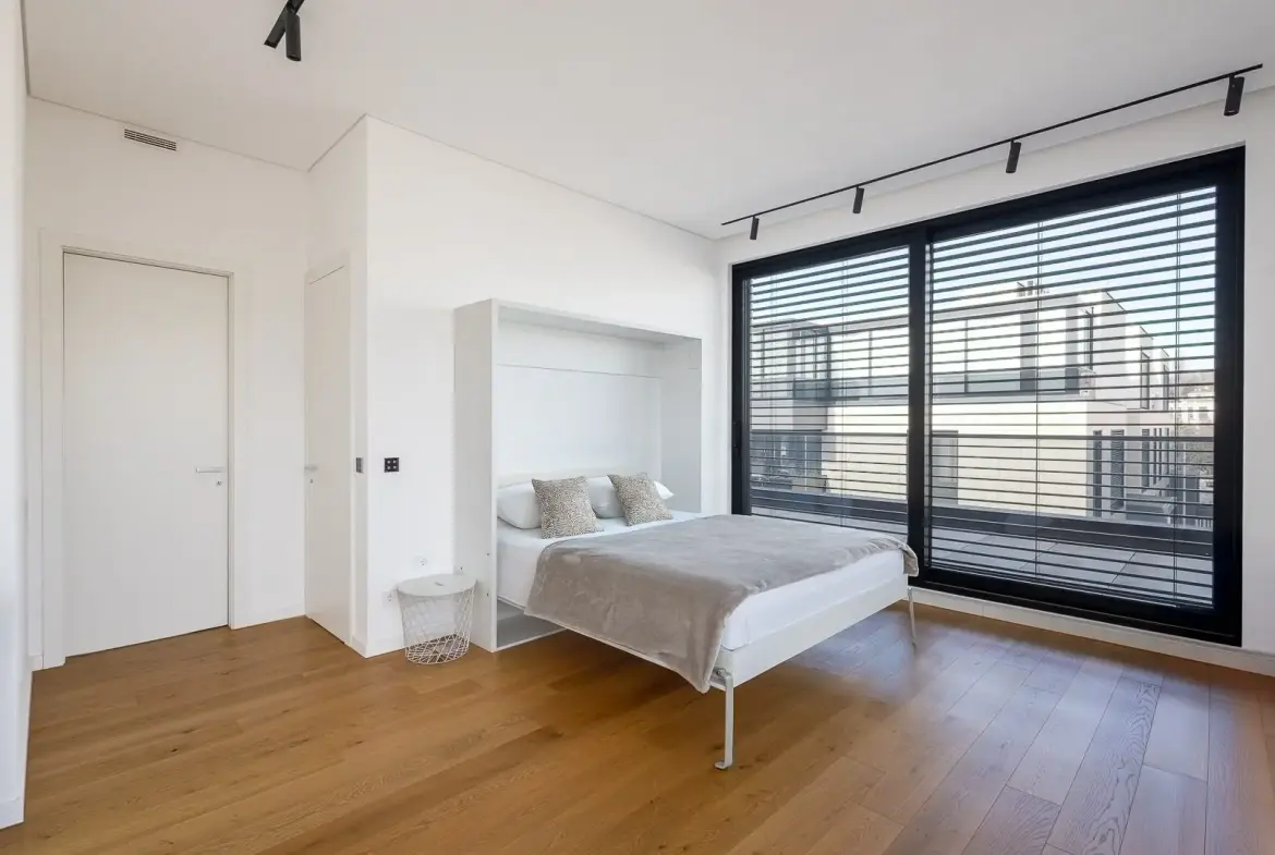 3-Bedroom Apartment, 184 m² – Green Hill, Savski venac, Belgrade