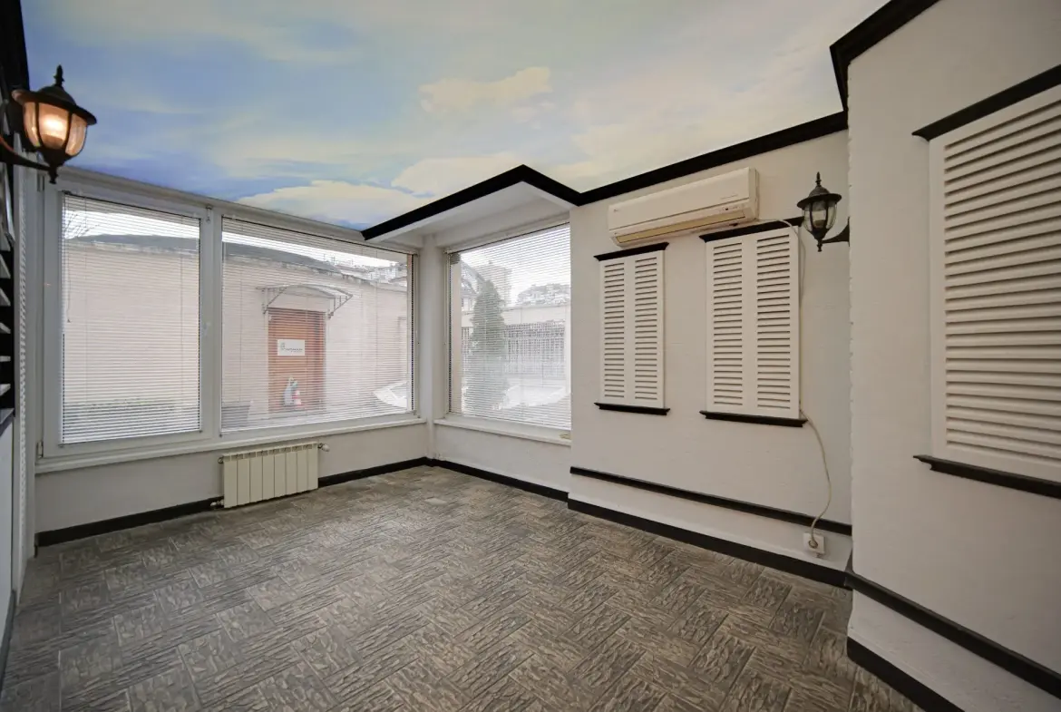 Bright office on two floors in Lozenets district for sale