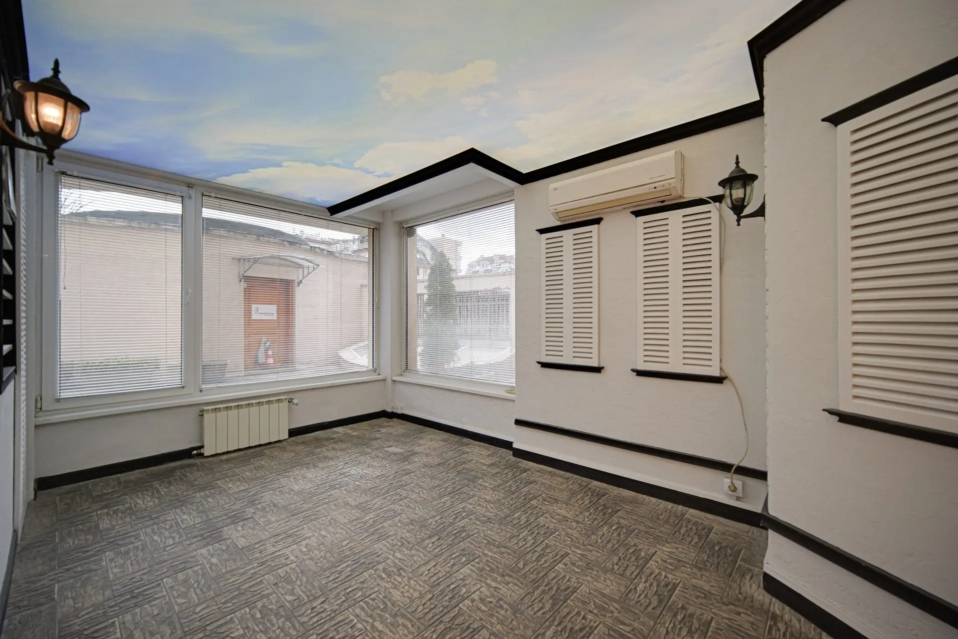 1608b405baab9a2d117c66ec17d6715b-1 Bright office on two floors in Lozenets district for sale