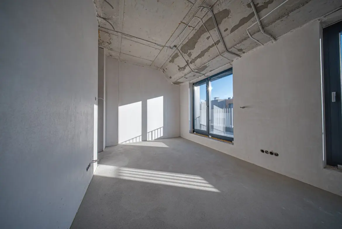 Three-bedroom apartment in a new complex near Paradise Mall