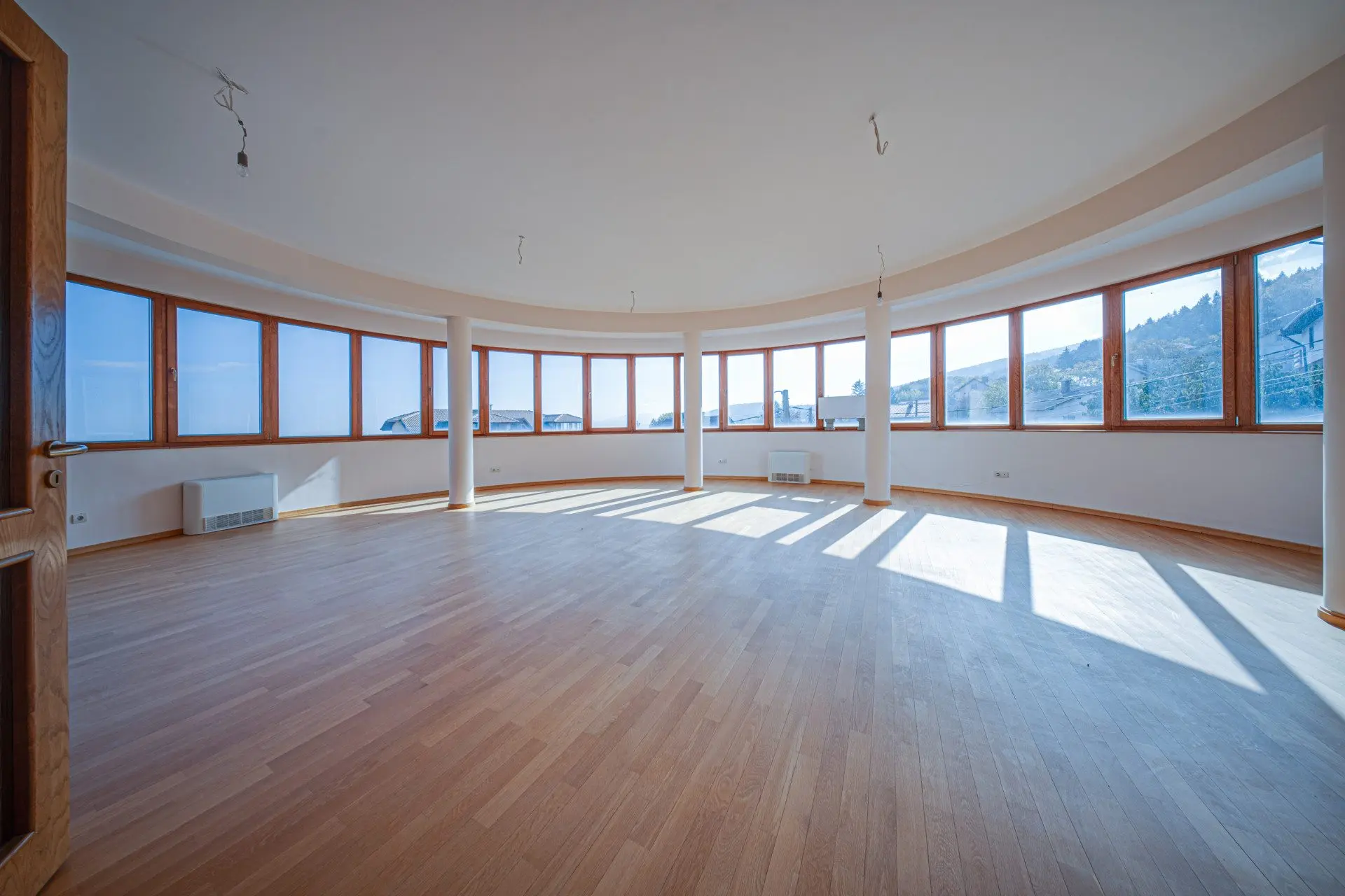 167b280f9048b46e55c7b7da0bc40338 Exclusive building with panoramic views and the possibility of individual sales