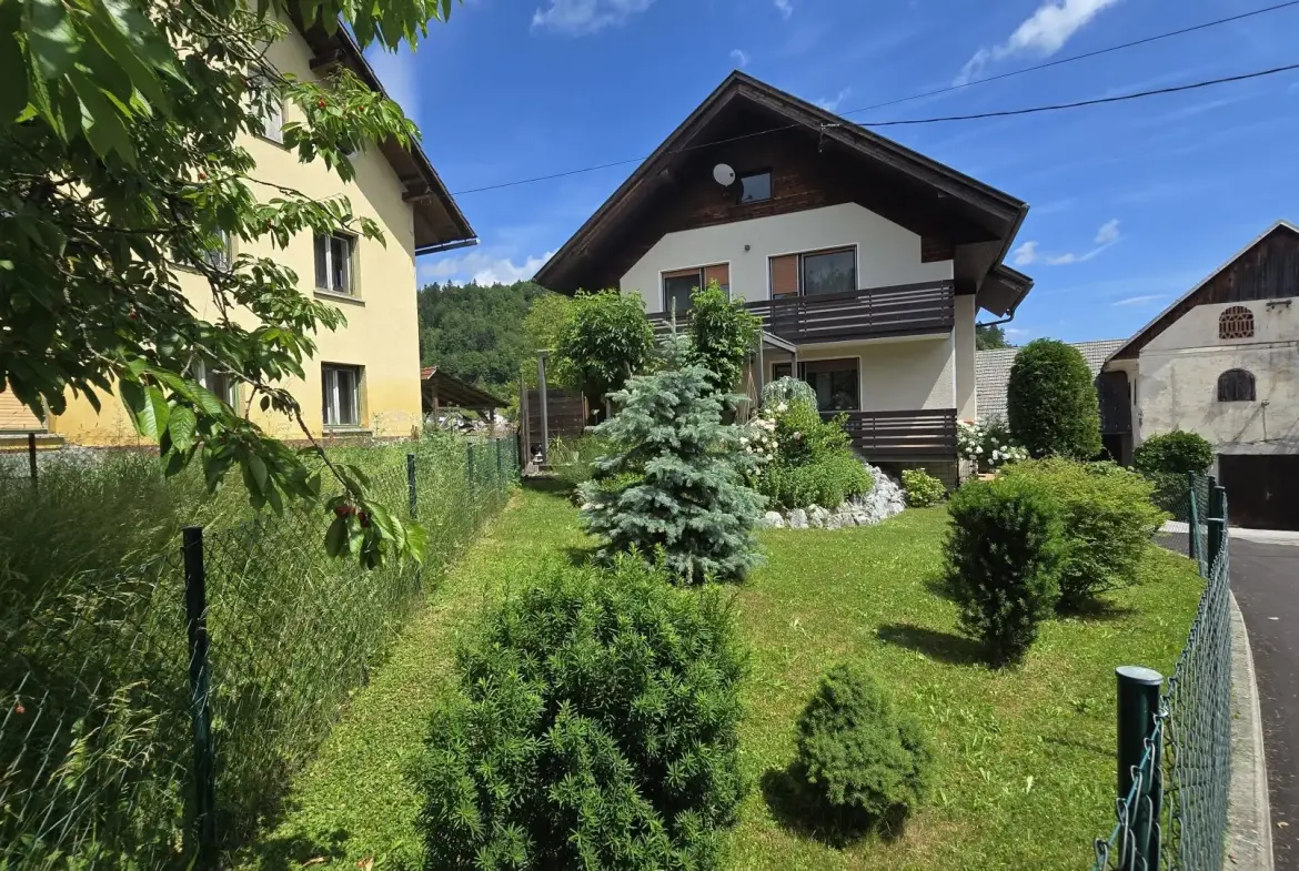 Škofja Loka Area – Spacious Family House with Beautiful Views and Large Garden in Gorenja Vas