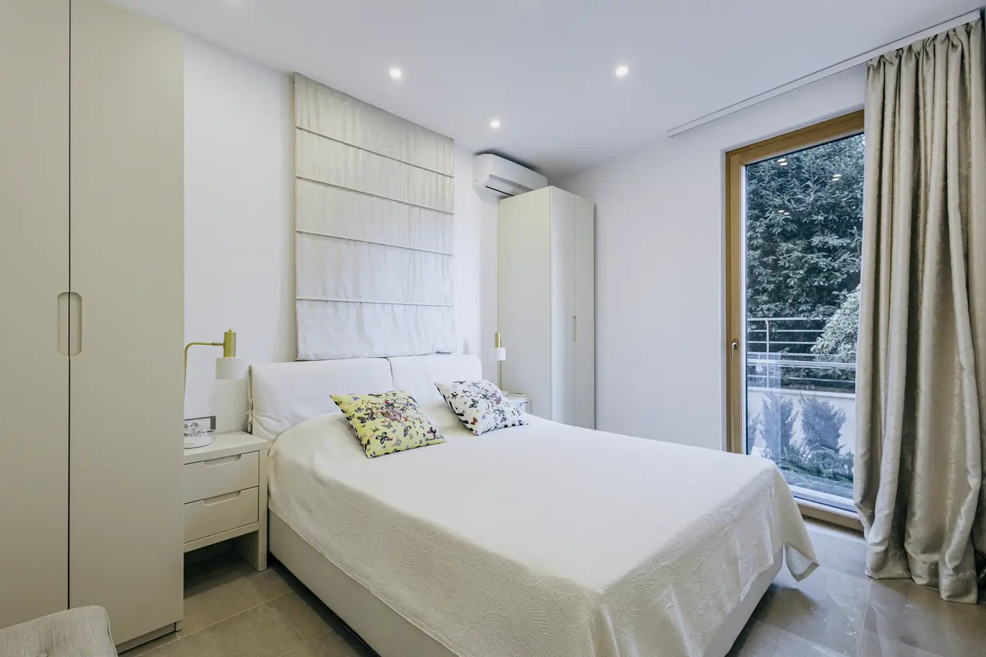 Villa Stoliv with a panoramic view of the sea, Kotor