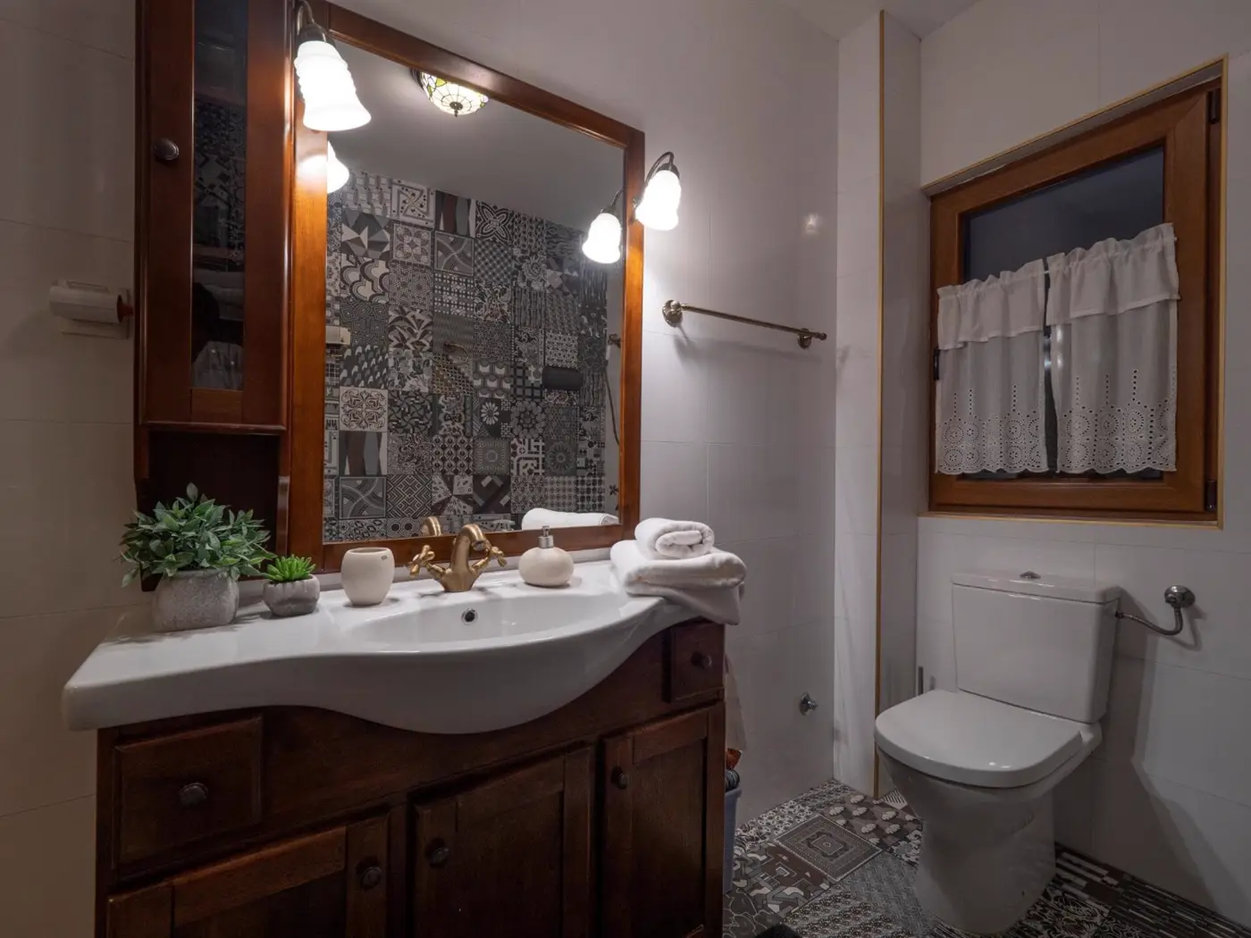 Authentic villa with pool and panoramic sea view, Zagora, Kotor