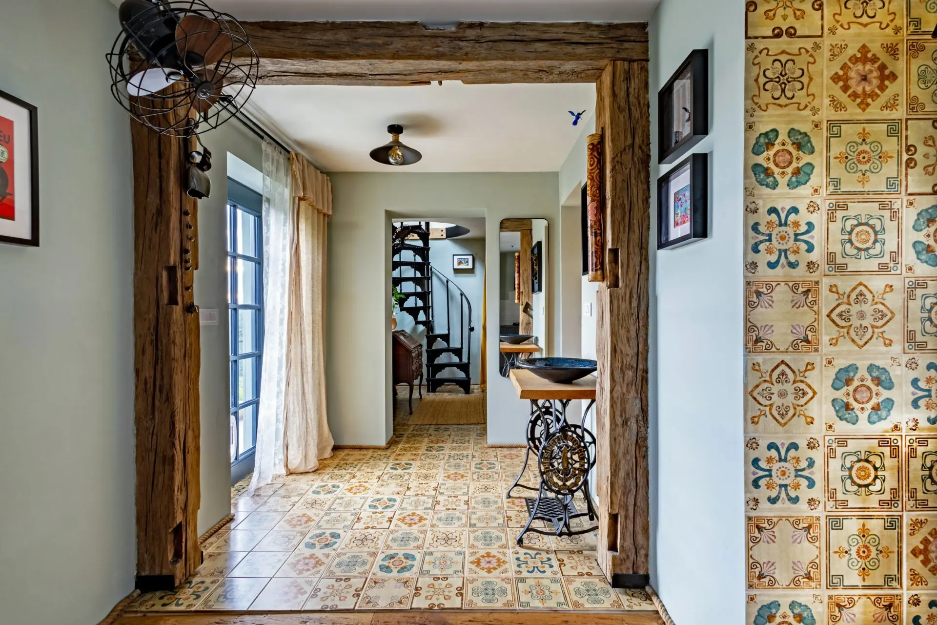 South East area – A beautiful, renovated house with large garden and vineyard