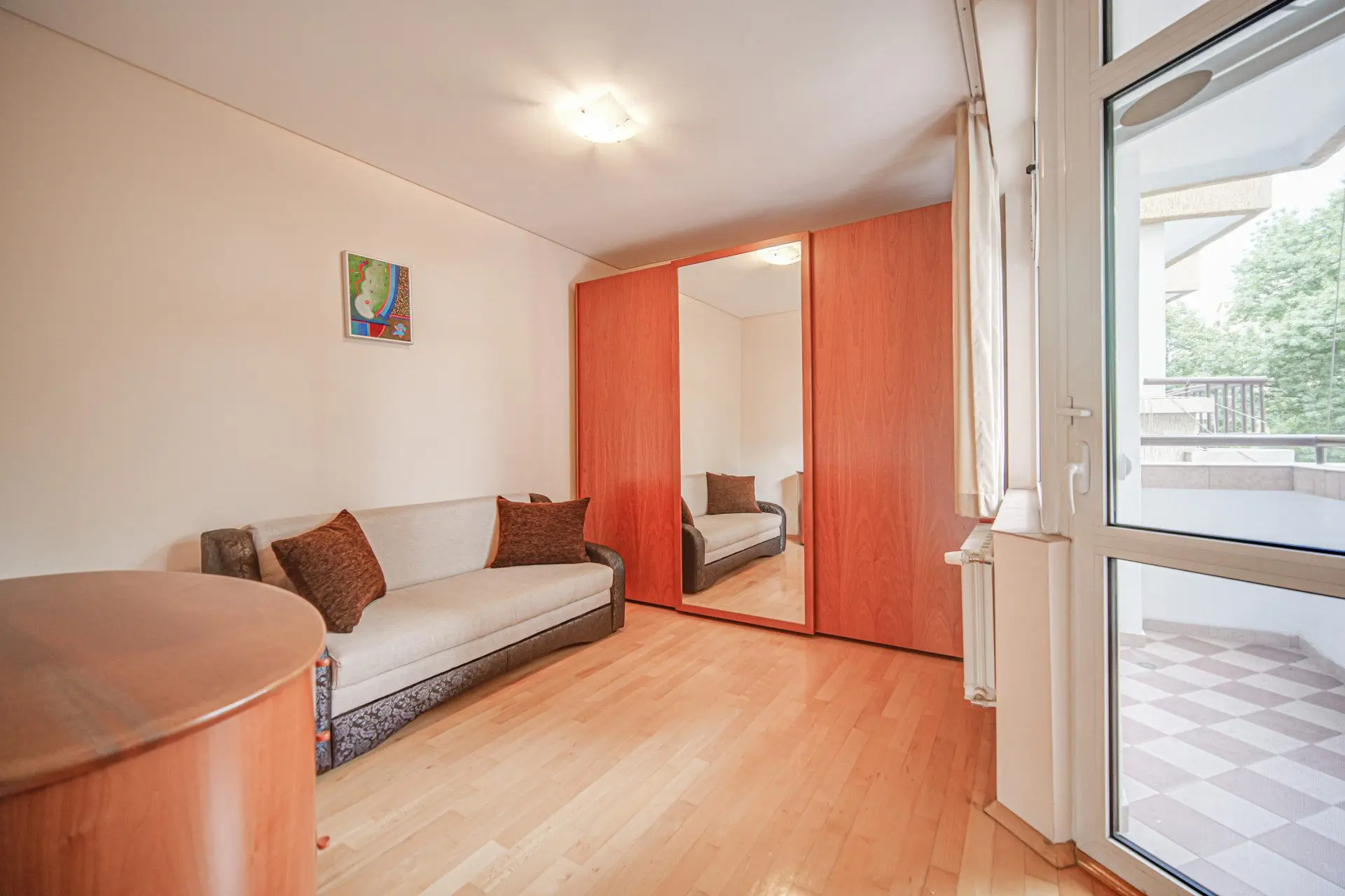 Spacious four-room apartment with panoramic views of Borisova Garden in the heart of Lozenets