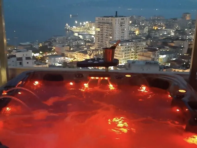 WONDERFUL PENTHOUSE FOR SALE IN SARANDA