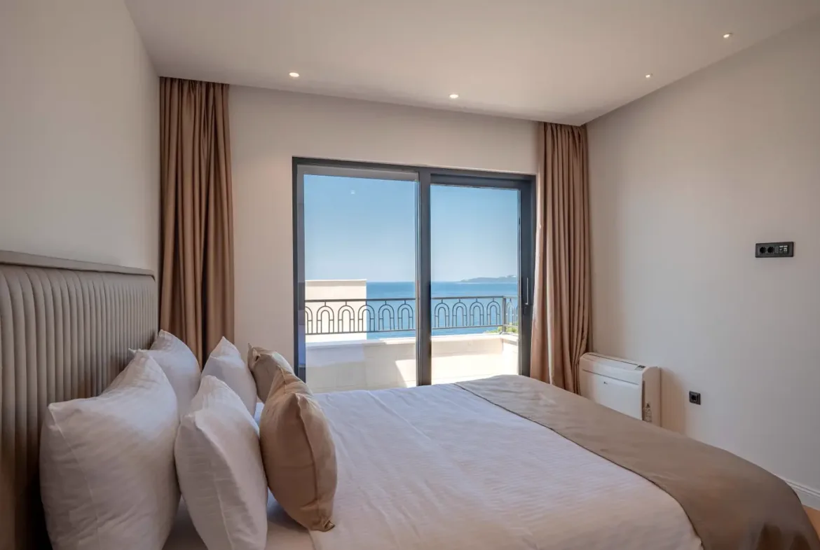 New furnished villa with pool, Reževići, Budva