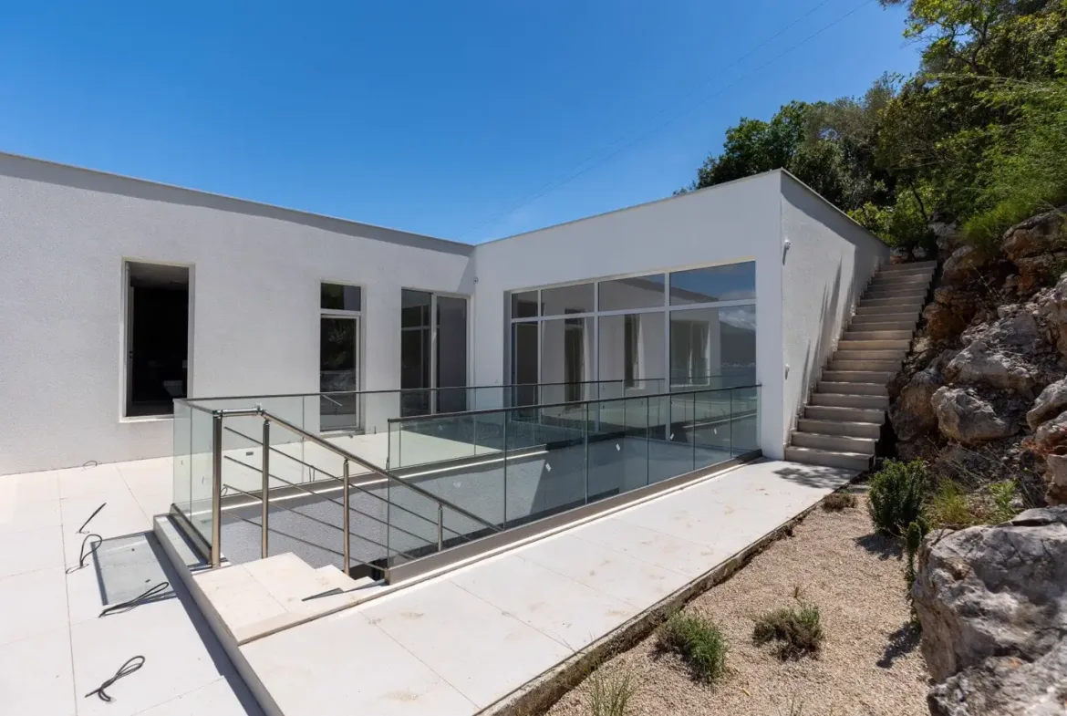 Contemporary villa with private pool and panoramic sea view, Krašići, Tivat
