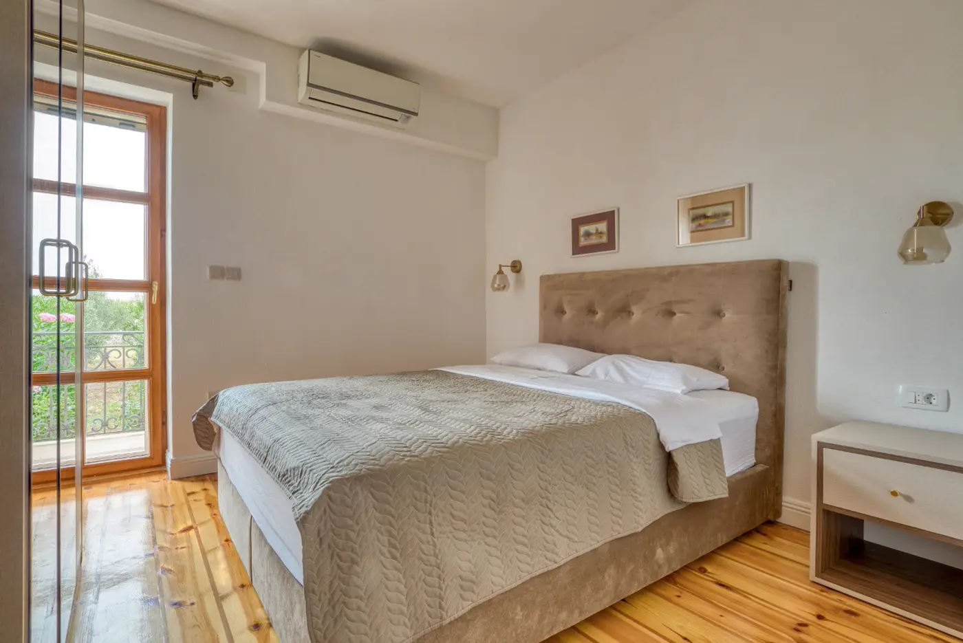 Stone villa with a large urbanized plot and swimming pool, Reževići, Budva