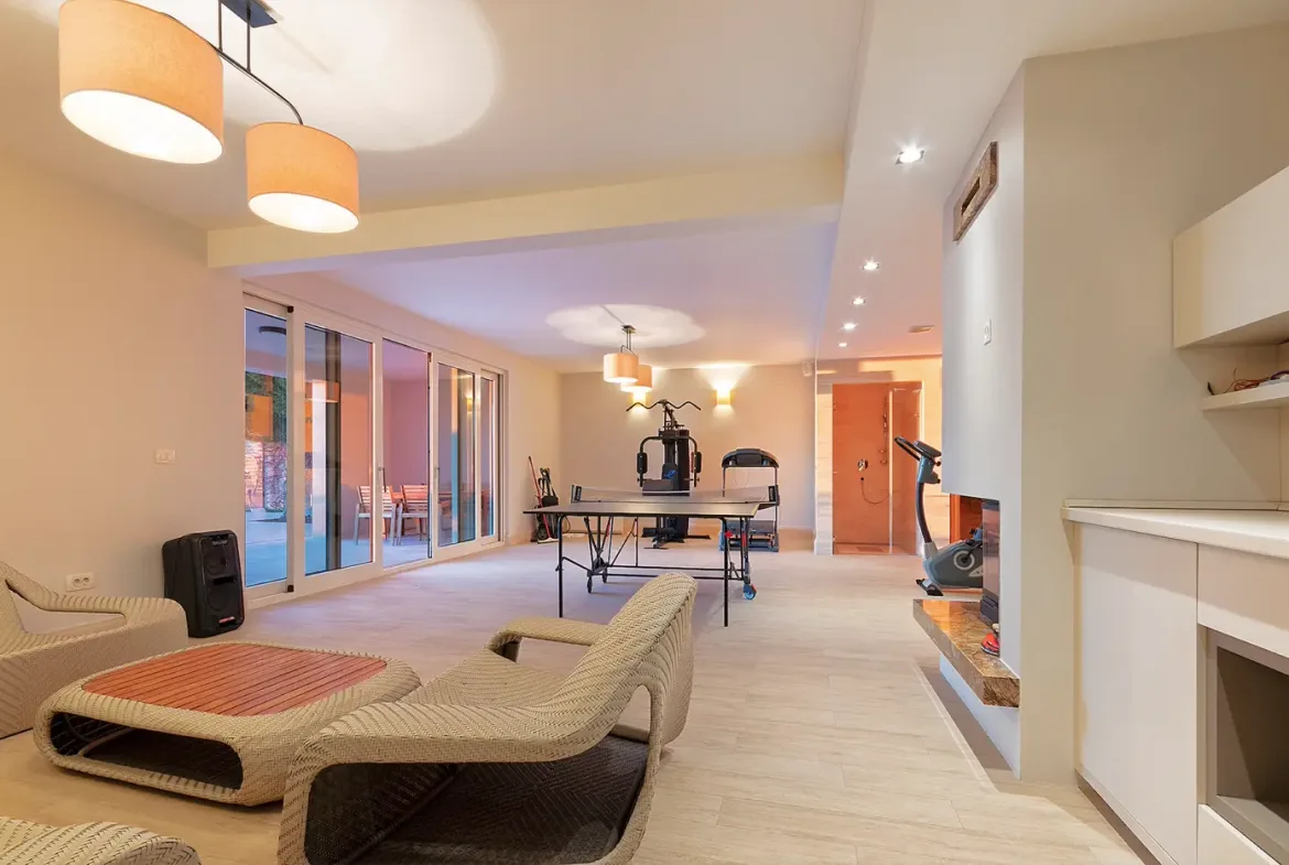 Villa with 4 bedrooms, swimming pool and open sea view, Blizikuce, Budva