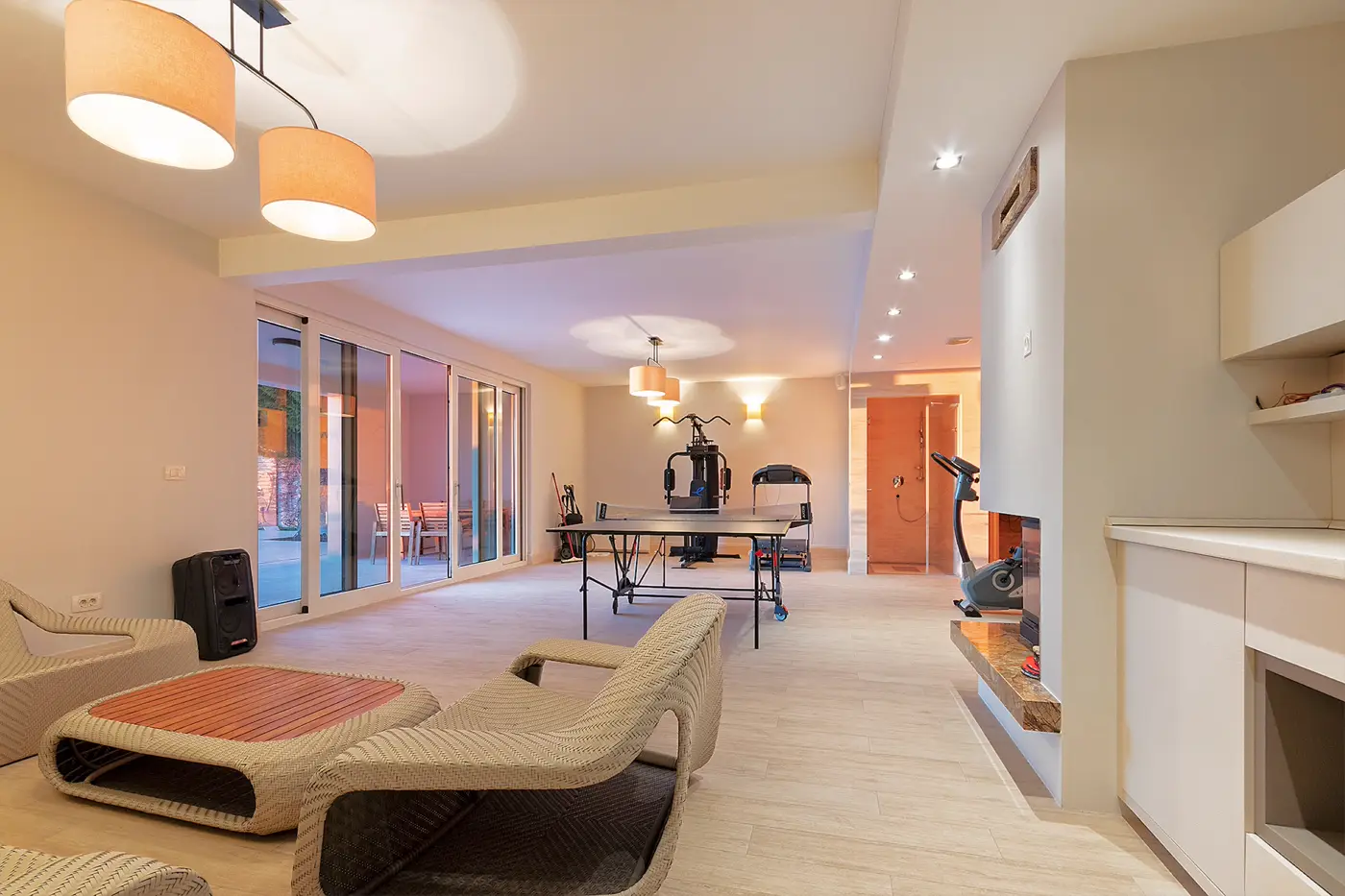 Villa with 4 bedrooms, swimming pool and open sea view, Blizikuce, Budva