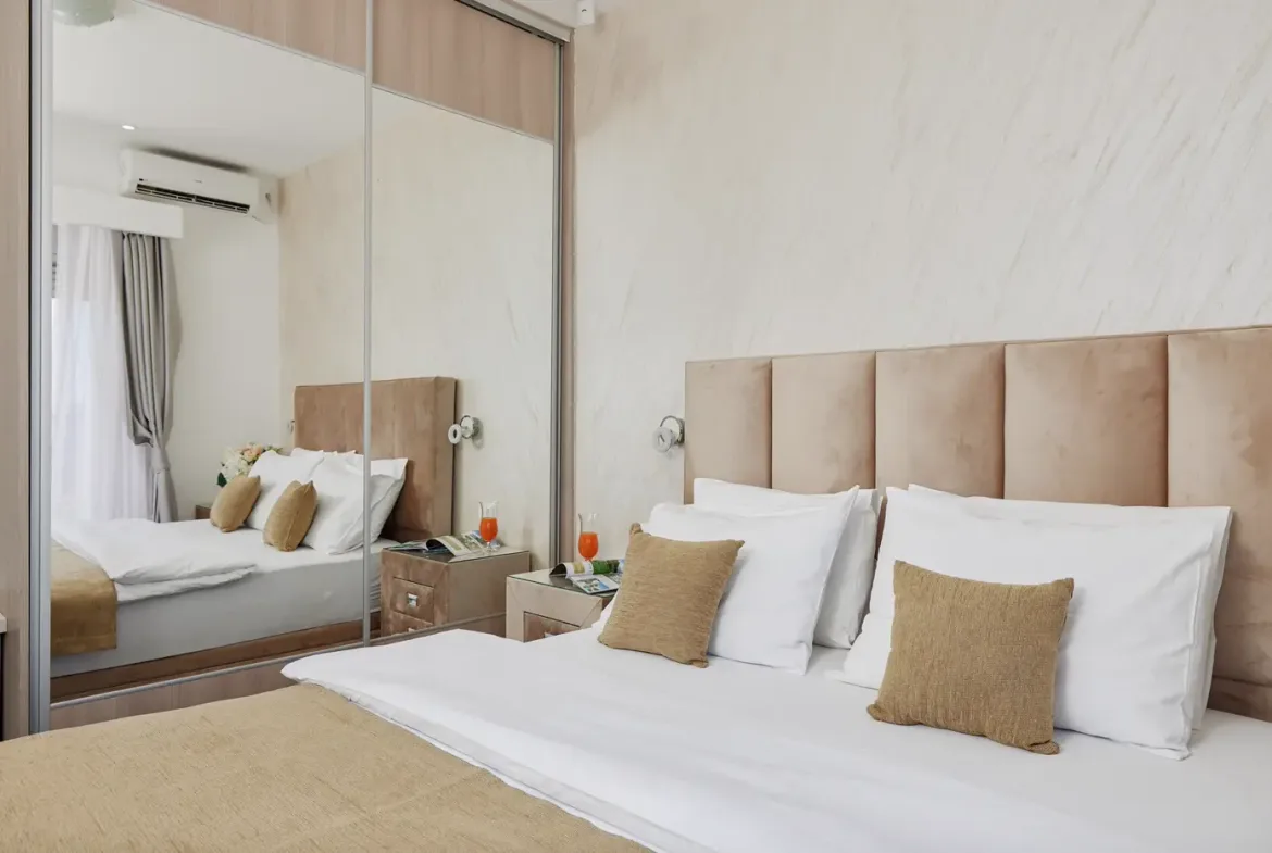 Three-room villa with pool and sea view, Kavač, Kotor