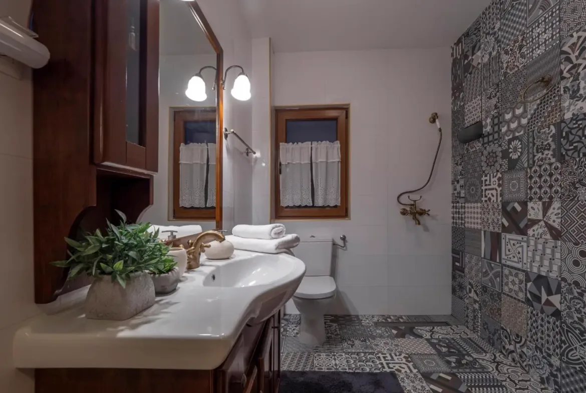 Authentic villa with pool and panoramic sea view, Zagora, Kotor