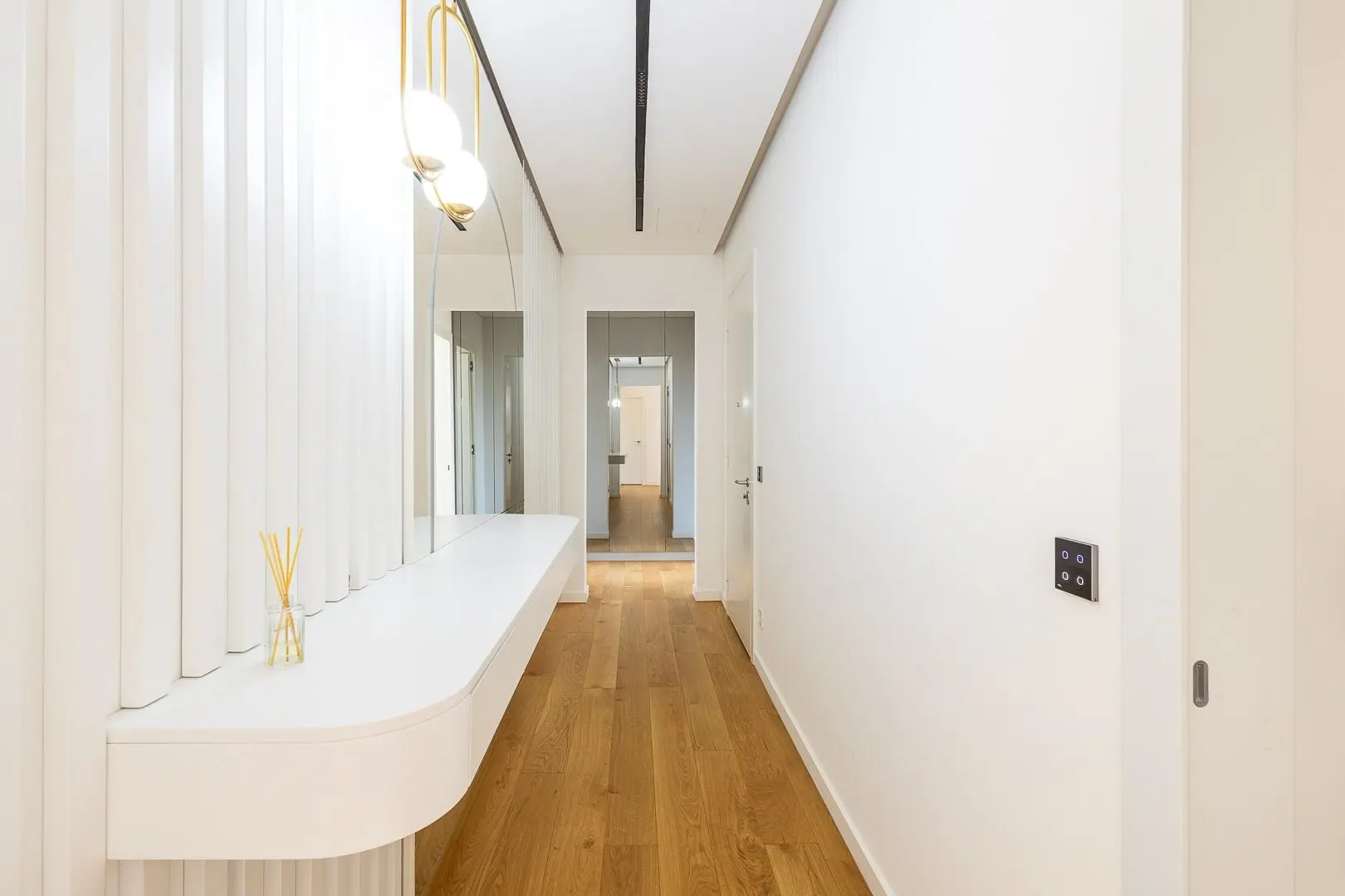 3-Bedroom Apartment, 184 m² – Green Hill, Savski venac, Belgrade