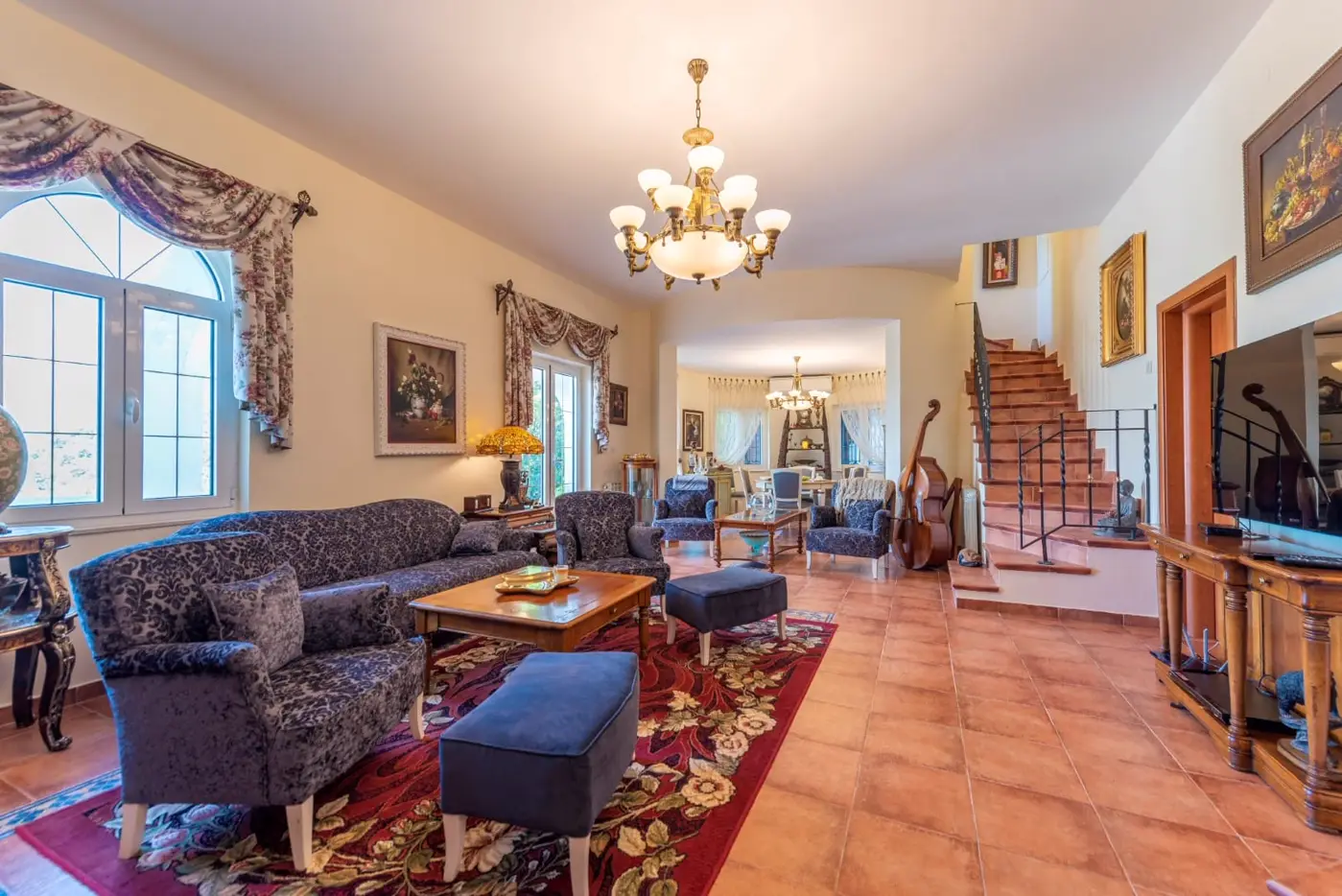 A complex of two villas in an elite location, Miločer, Budva