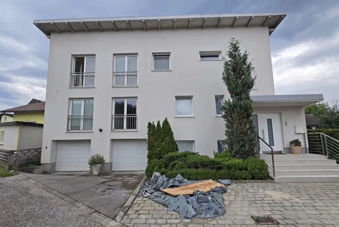 Ljubljana – Brod – Two-Family House in a Peaceful Area Near Šmarna Gora