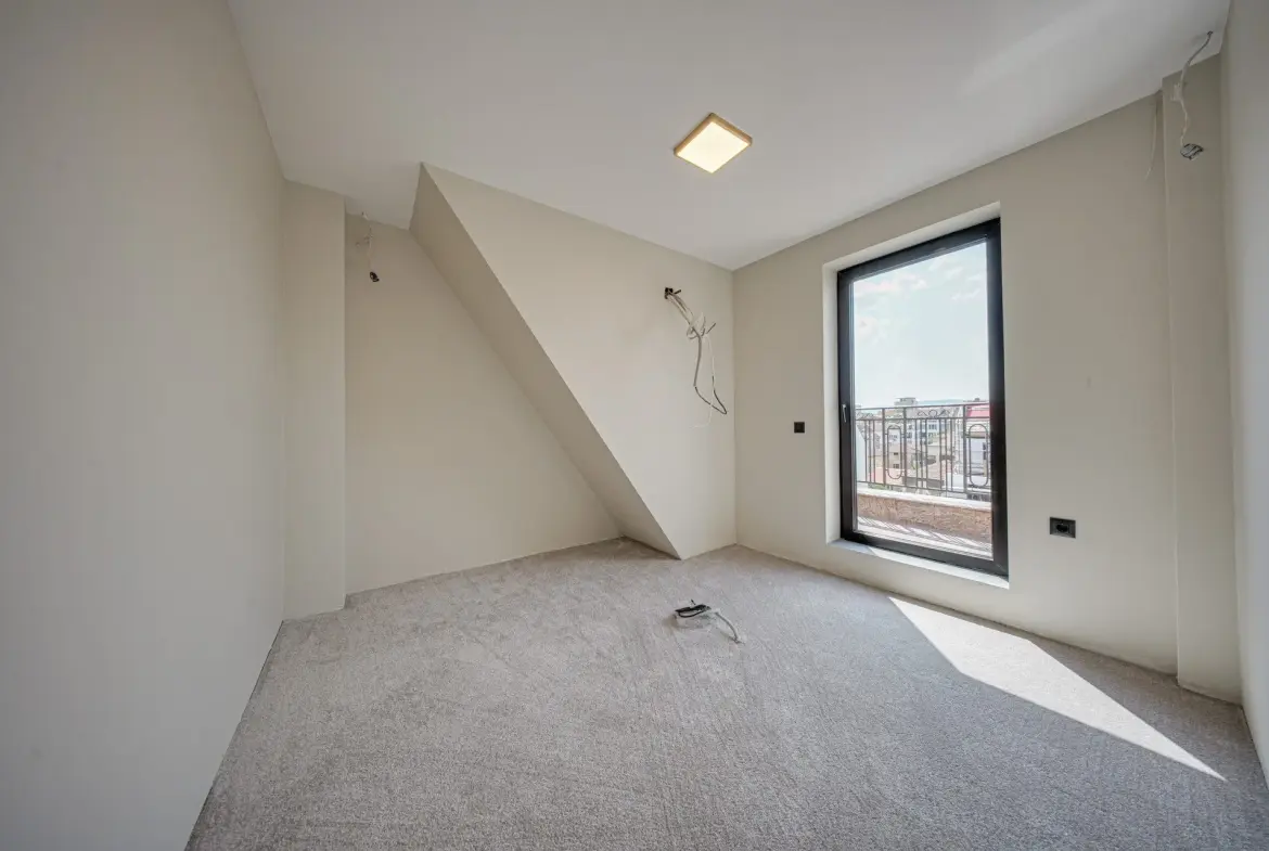 Spacious apartment with amazing views of the city in the Center for sale