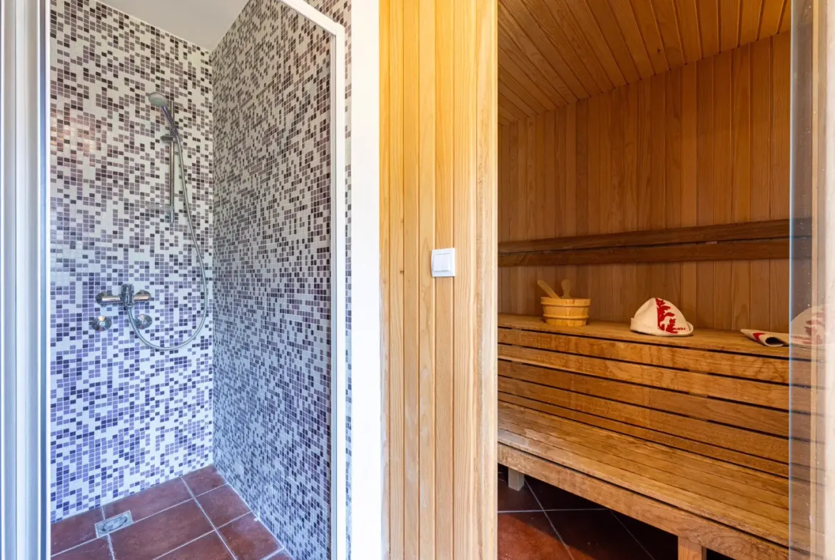 Villa in a complex on the first line to the sea, Kostanjica, Kotor
