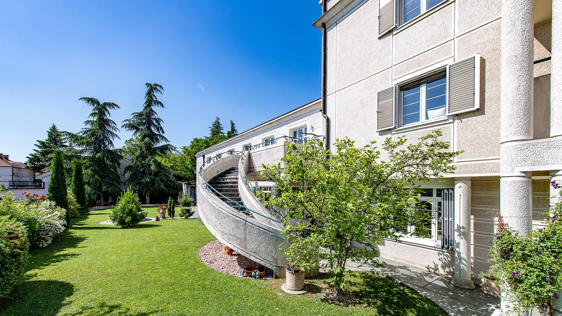10-Bedroom Villa, 503 m² – Generala Nikodija Stefanovića, Savski venac, Belgrade