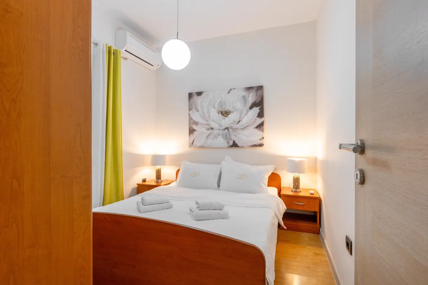 Luxuriously furnished six-room villa with private pool, Dobrota