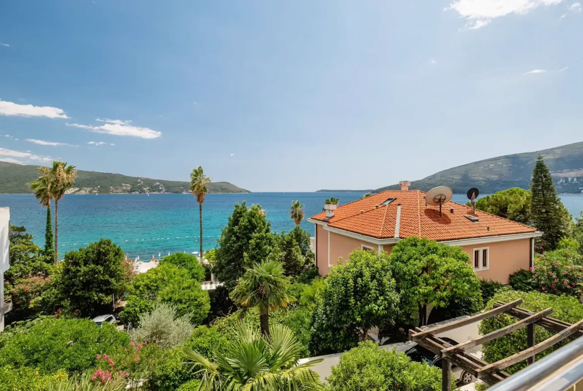 Exclusive Villa on the second line from the sea, Savina, Herceg Novi