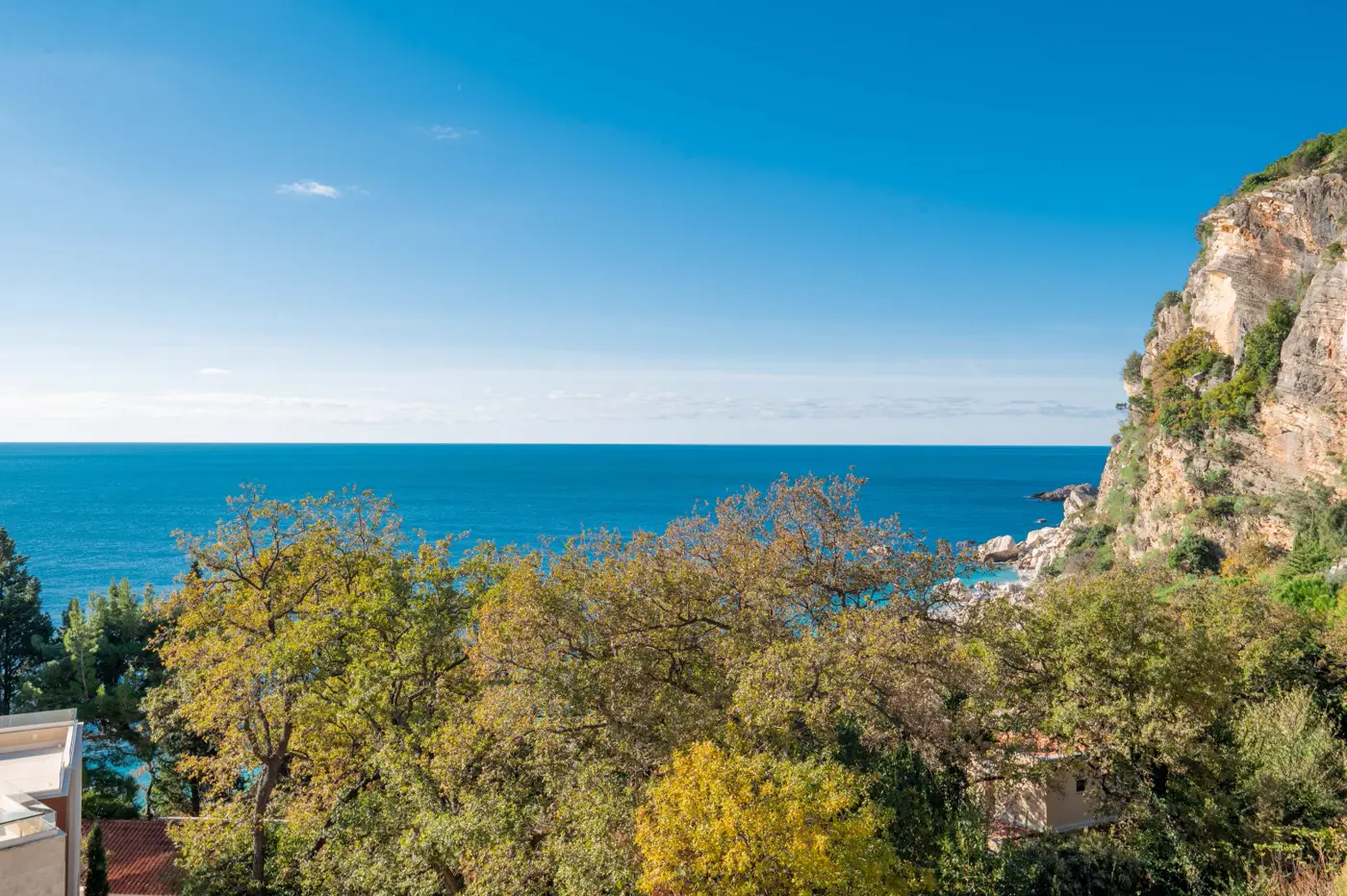 19-50 Villa with 4 bedrooms in the second row to the sea, Perazića Do, Budva