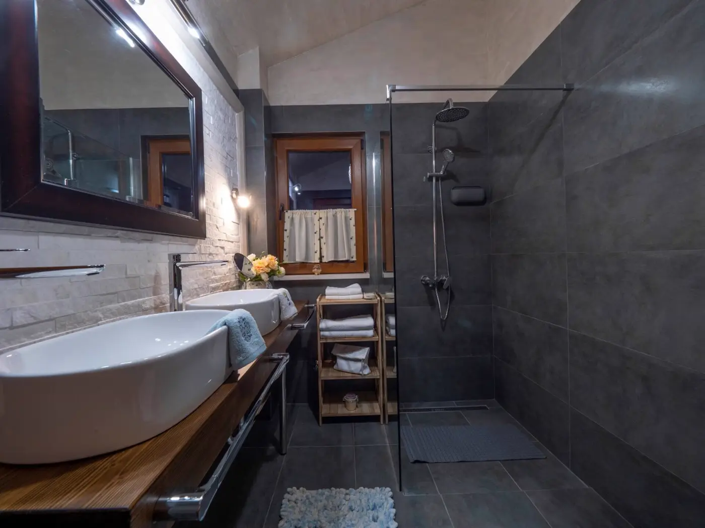 Authentic villa with pool and panoramic sea view, Zagora, Kotor