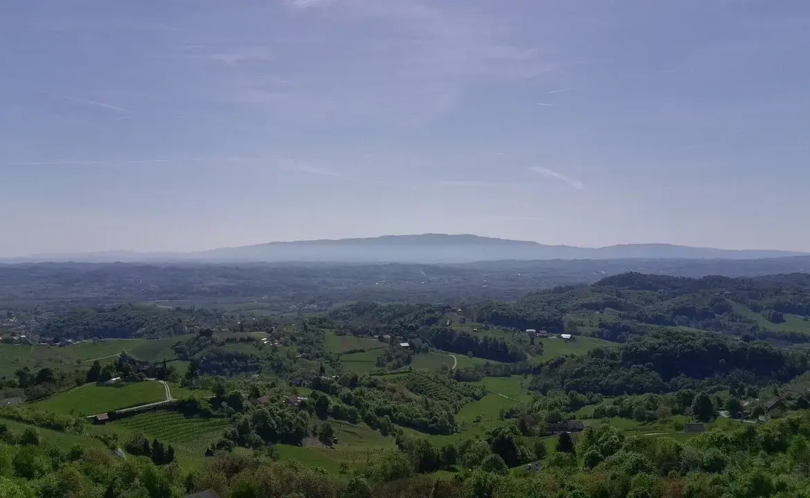 South Slovenia area – Building land and building permit for construction in Podgorje