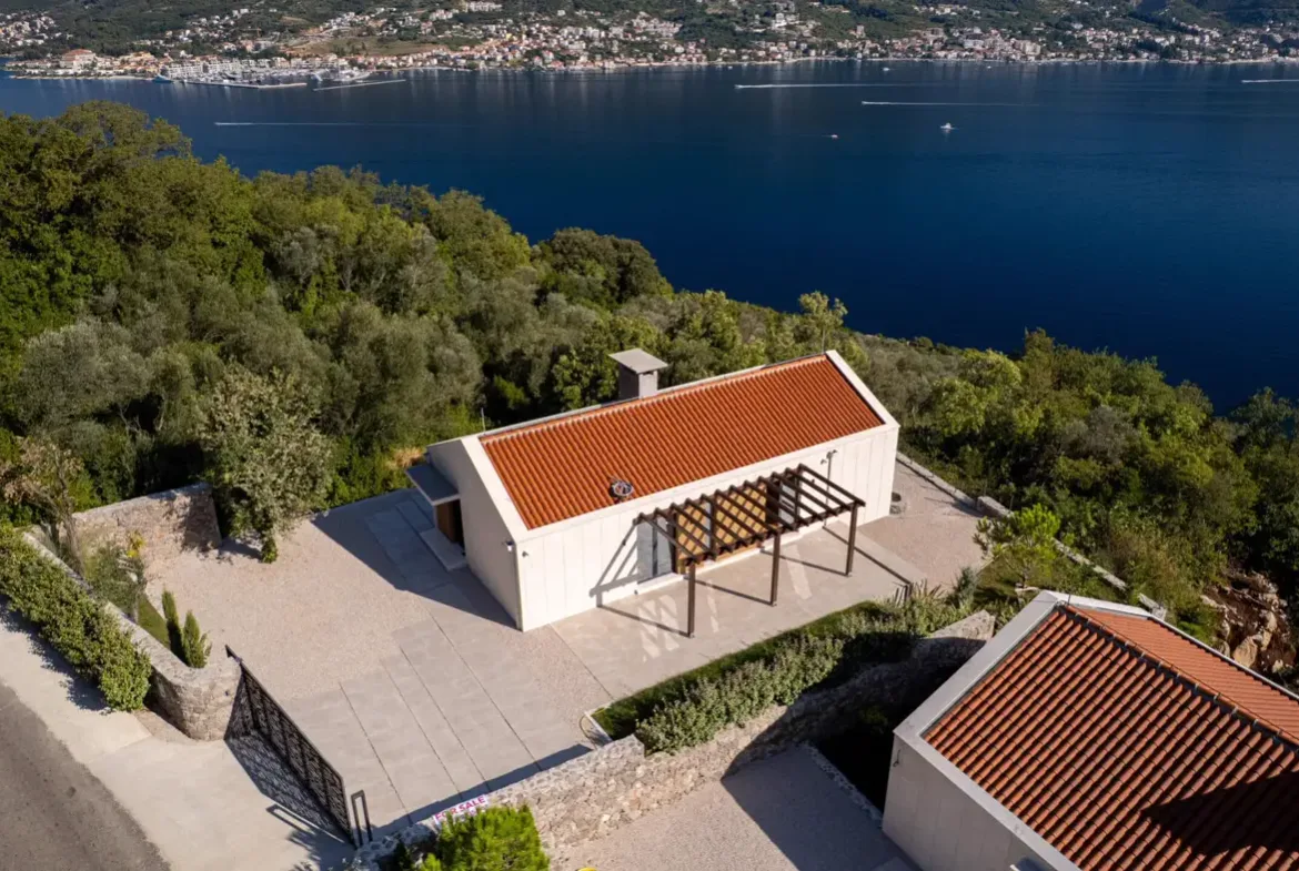 Two modern villas with panoramic sea views, Zabrdje, Herceg Novi