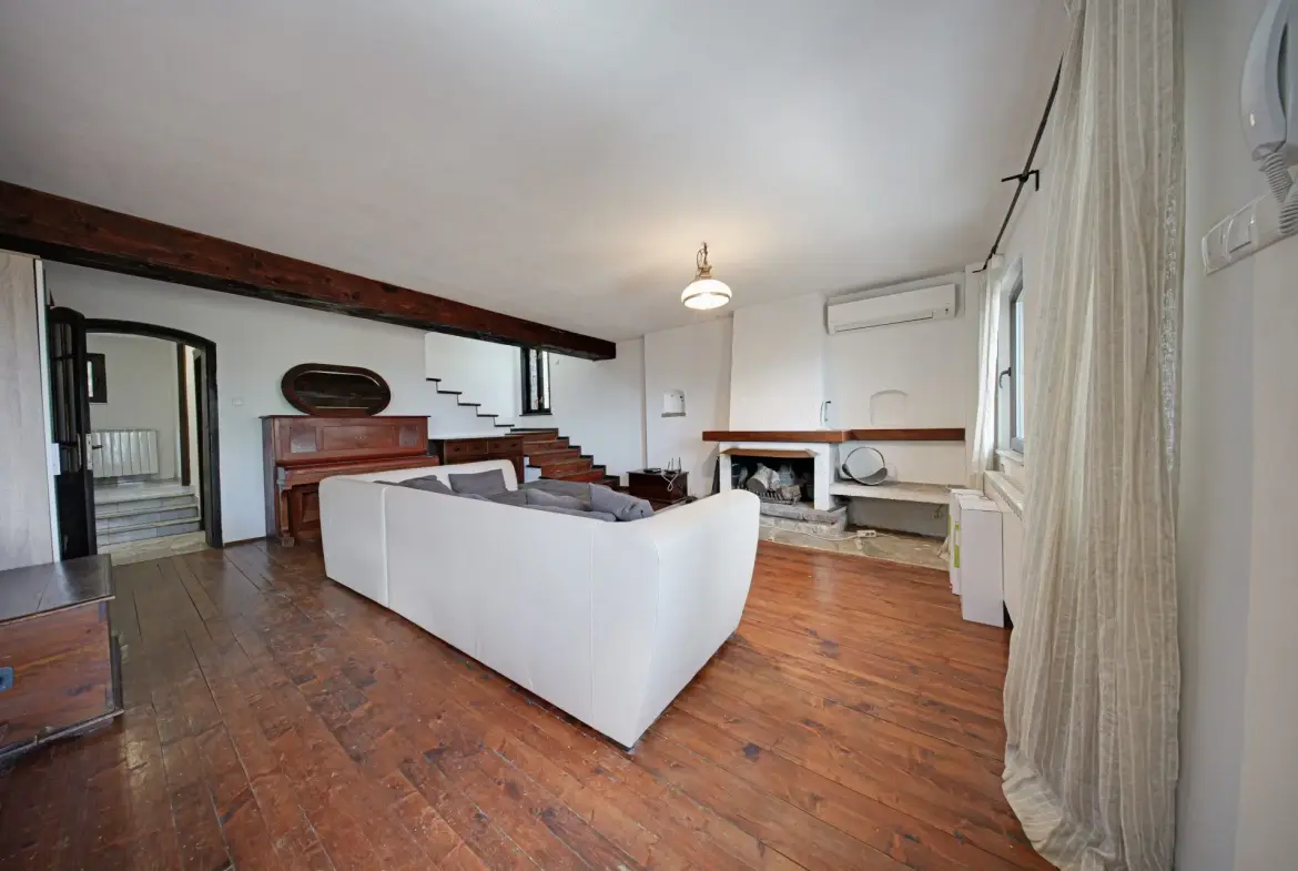 A cozy house with a beautiful yard and a perfect location in Dragalevtsi for sale