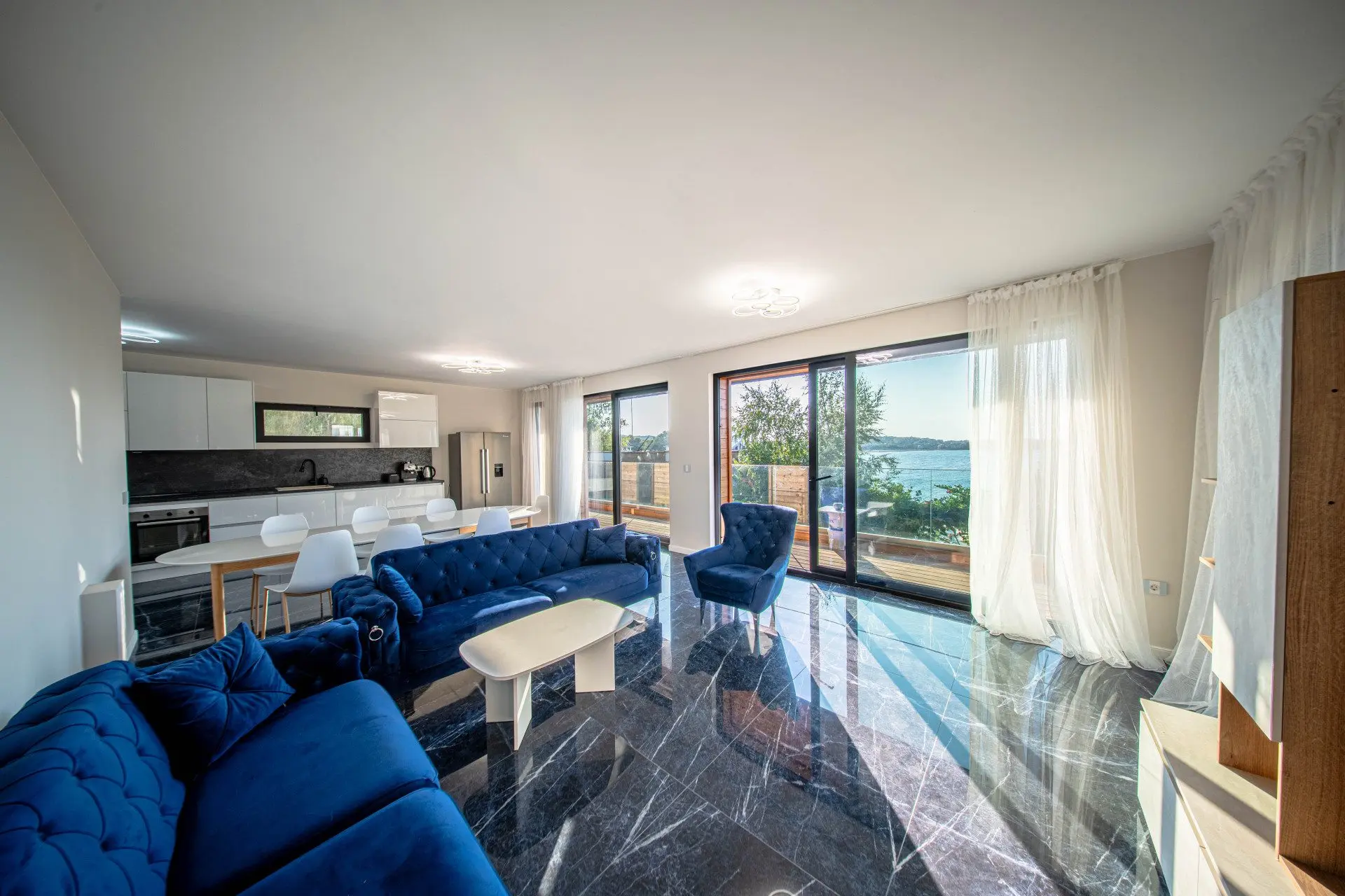 Remarkable modern house near Paradise Bay