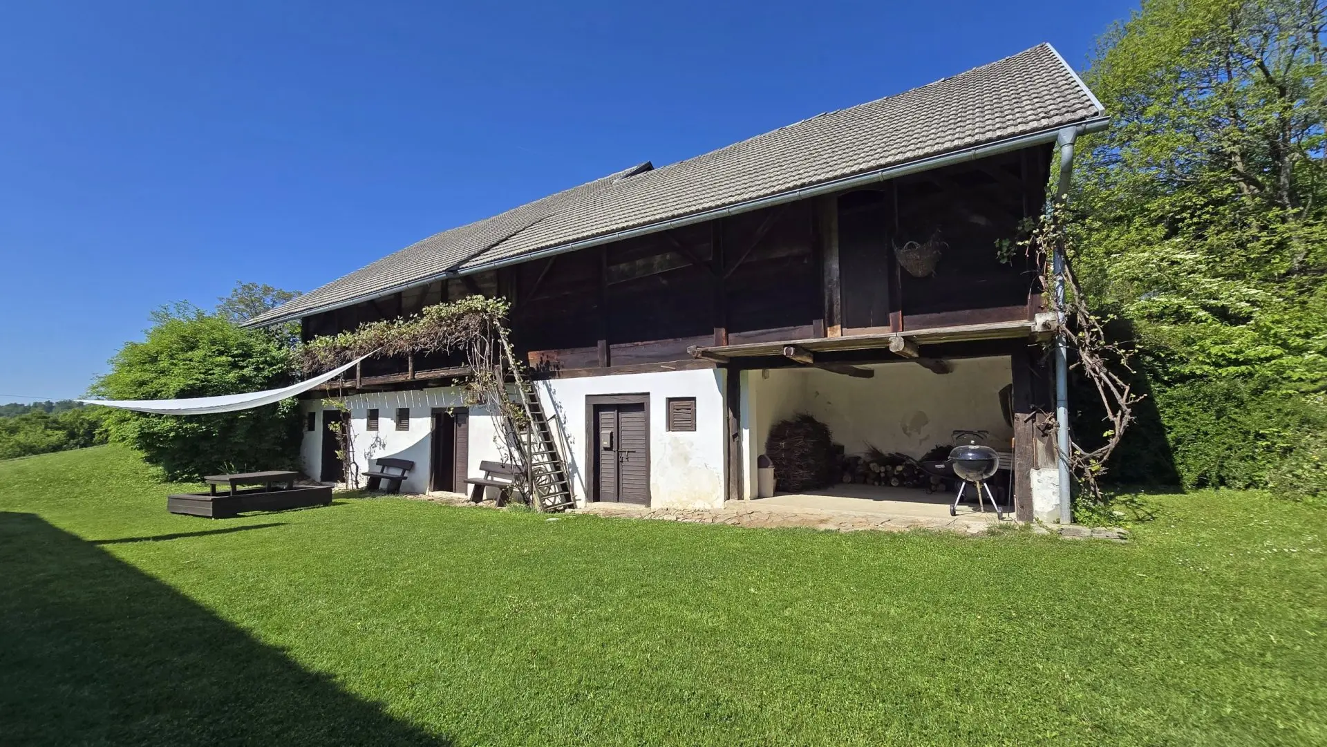 Ljubljana surroundings – a beautiful, restored farmhouse, 30 min from Ljubljana