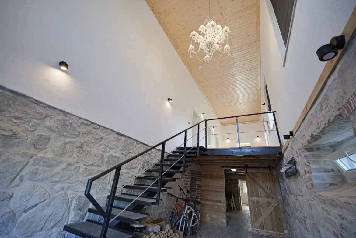 Residence surrounded by nature in the village of Plana