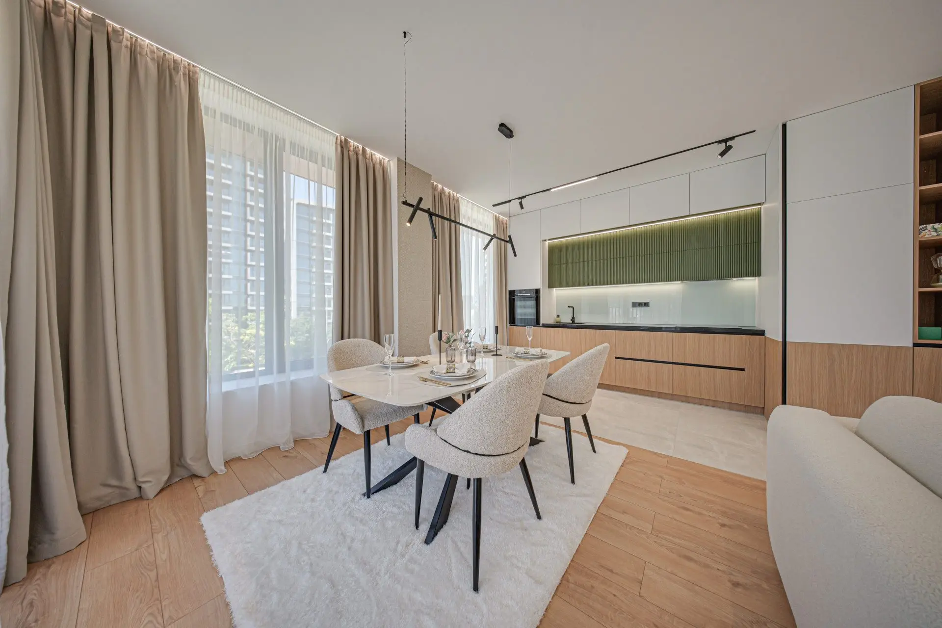 19e48e6e8b07e58eccf5068e1fe7a335 Luxurious two-bedroom apartment in an iconic, innovative building Kosher