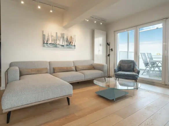 2-Bedroom Apartment, 105 m² – Bulevar Maršala Tolbuhina, Zemun, Belgrade
