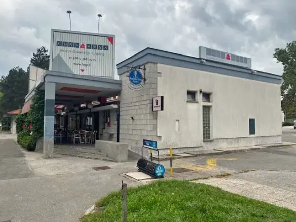 Nova Gorica Area – A restaurant on the Italian border