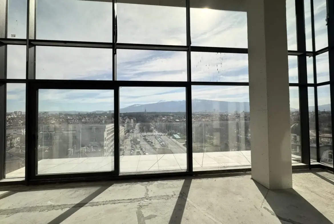 Maisonette in a luxury complex near a park for sale