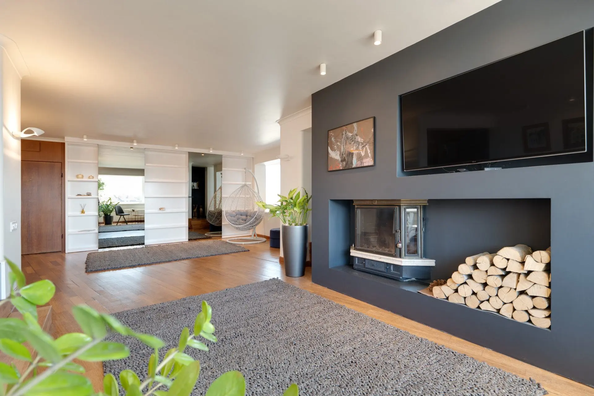 Remarkable multi-bedroom penthouse with panoramic views in Lozenets