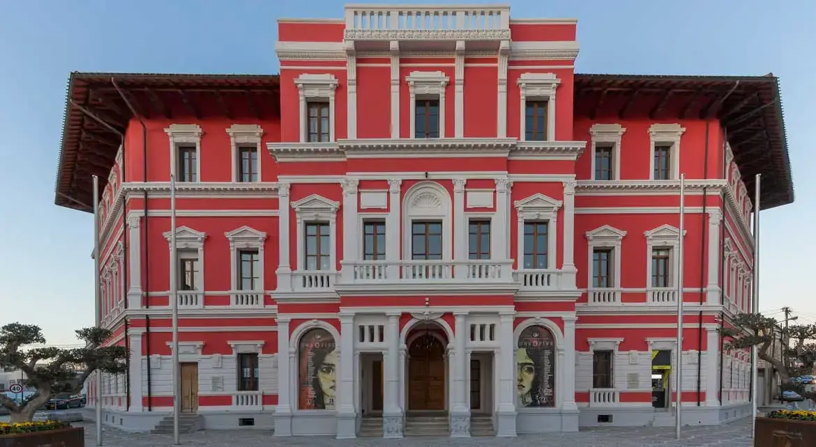 Building With Hotel Prospects For Sale In Vlore Albania