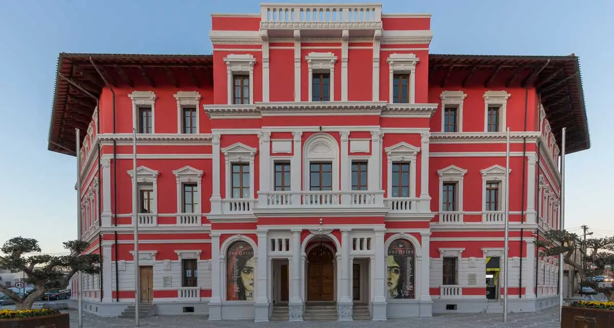 2-5-1 Building With Hotel Prospects For Sale In Vlore Albania