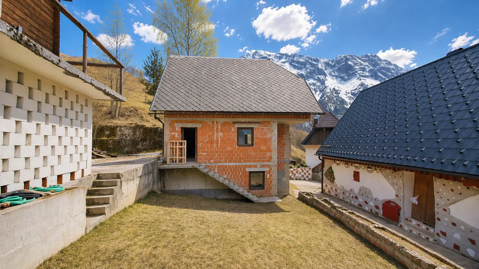 Soca Area – House in Strmec with Views of the Julian Alps